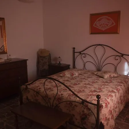 アパート Casa Della Nonna ピオンビーノ
